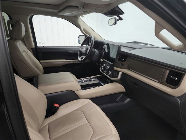Used 2024 Ford Expedition Limited image 39