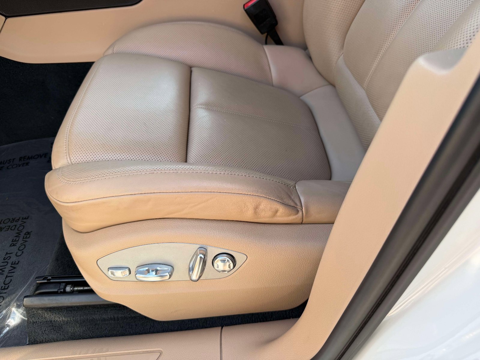Used 2022 Porsche Macan image 37