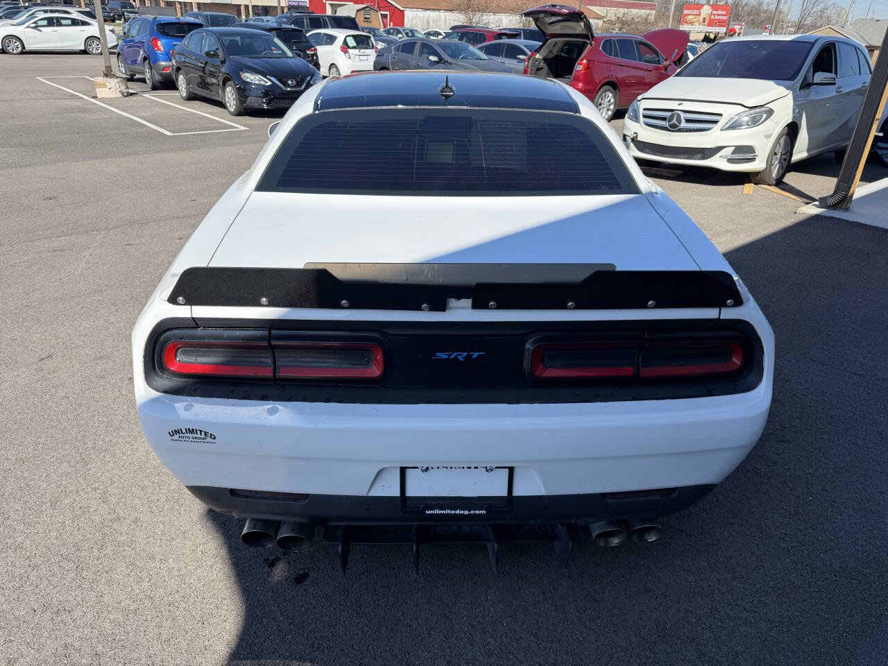 Used 2015 Dodge Challenger SRT w/ Technology Group image 9