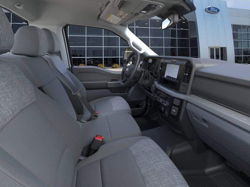 New 2025 Ford F550 4x4 Regular Cab Super Duty w/ XLT Value Package image 11