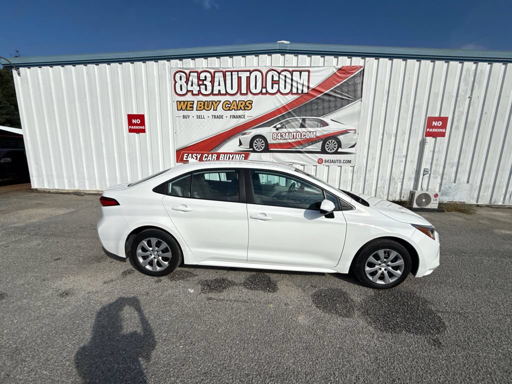 Used 2022 Toyota Corolla LE FWD image 10