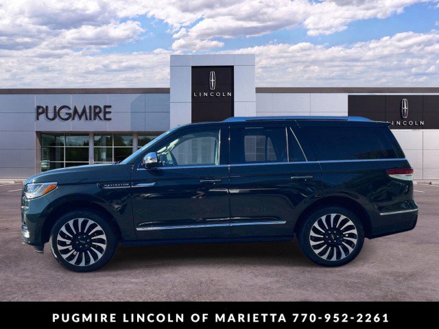 Used 2023 Lincoln Navigator Black Label AWD/4WD image 4
