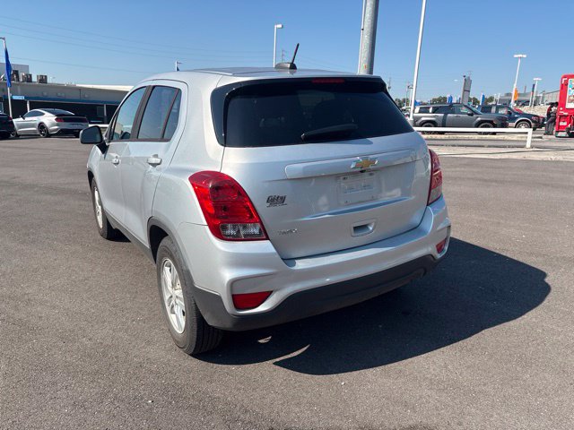 Used 2020 Chevrolet Trax LS w/ Tint and Cruise Package FWD image 5