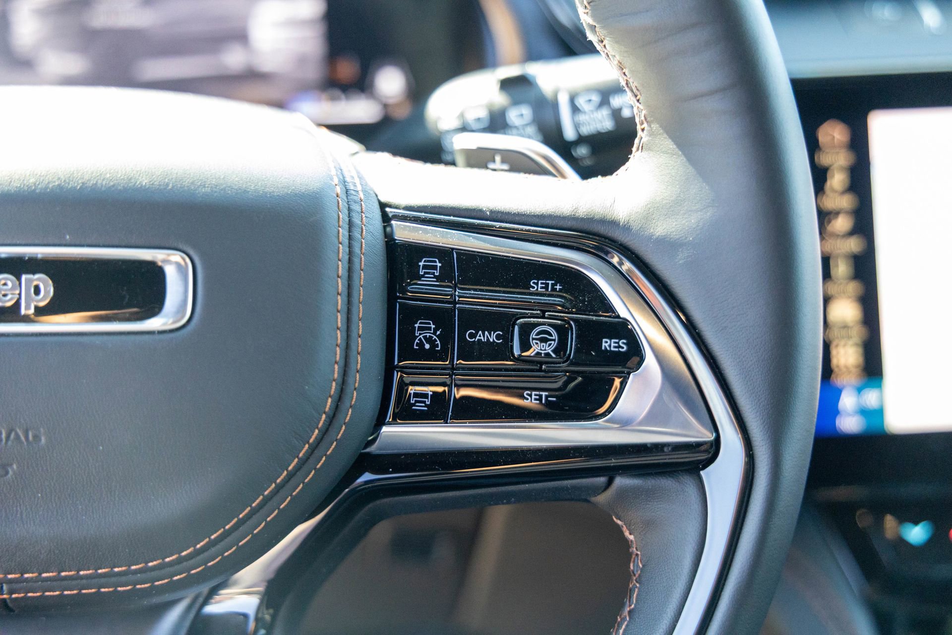 New 2026 Jeep Grand Cherokee L Summit w/ Advanced Protech Group IV image 30