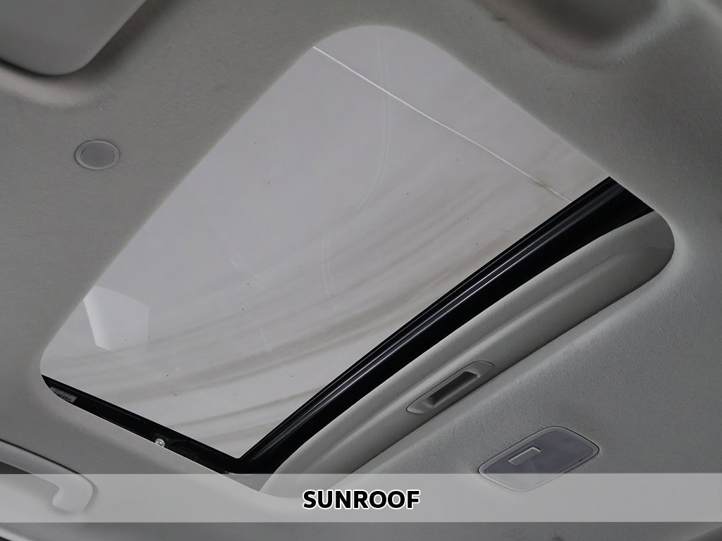 Certified 2024 Hyundai Venue SEL FWD image 3