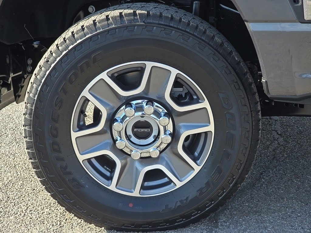 New 2026 Ford F350 Lariat image 10