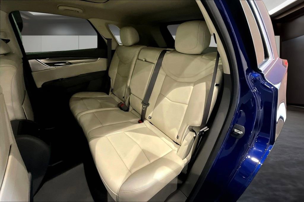 Certified 2023 Cadillac XT5 Premium Luxury AWD/4WD image 22
