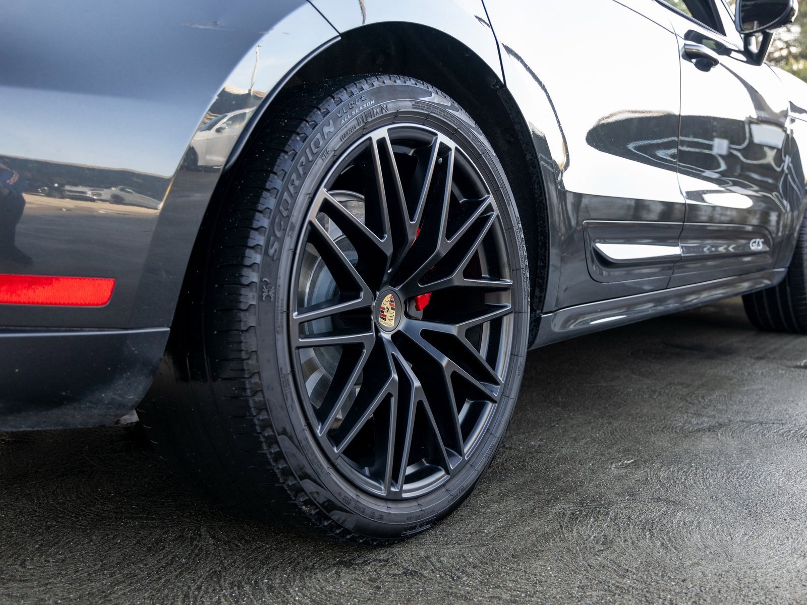 Certified 2023 Porsche Macan GTS image 13