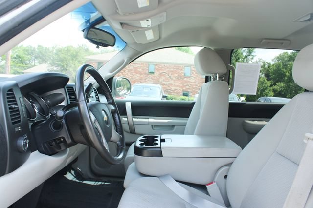 Used 2011 Chevrolet Silverado 1500 LT w/ All-Star Edition AWD/4WD image 12