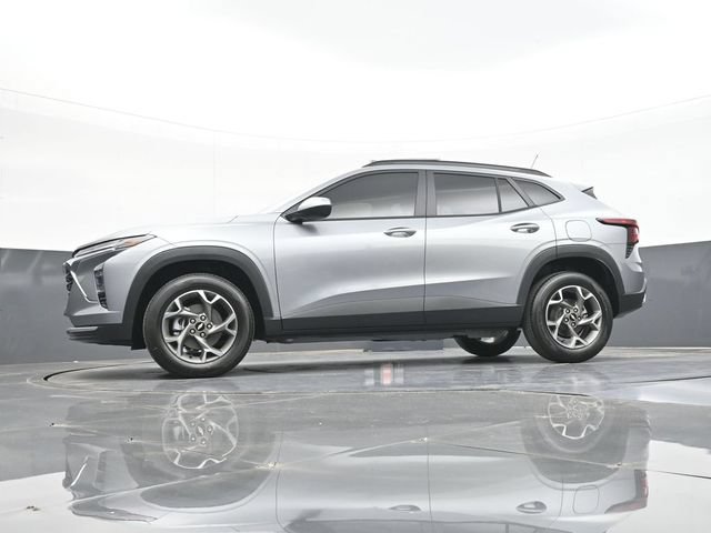 New 2026 Chevrolet Trax LT w/ Driver Confidence Package FWD image 50