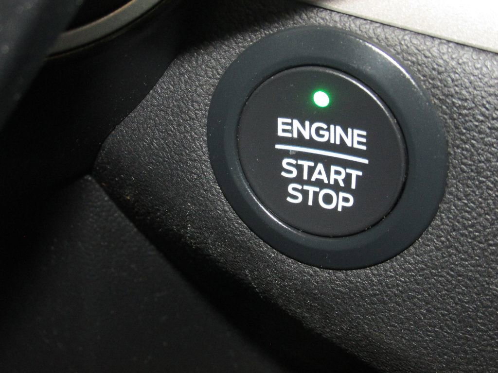 Used 2021 Ford Escape SE image 25