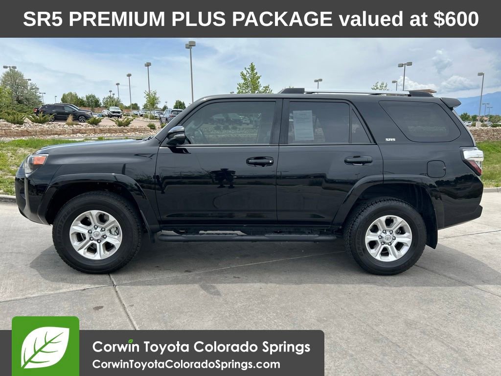 Used 2024 Toyota 4Runner SR5 Premium w/ SR5 Premium Package AWD/4WD image 4