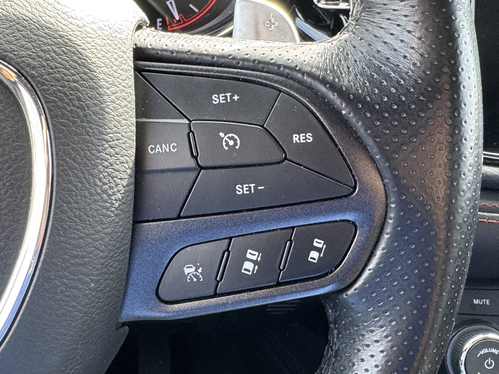 Used 2024 Dodge Durango GT image 25