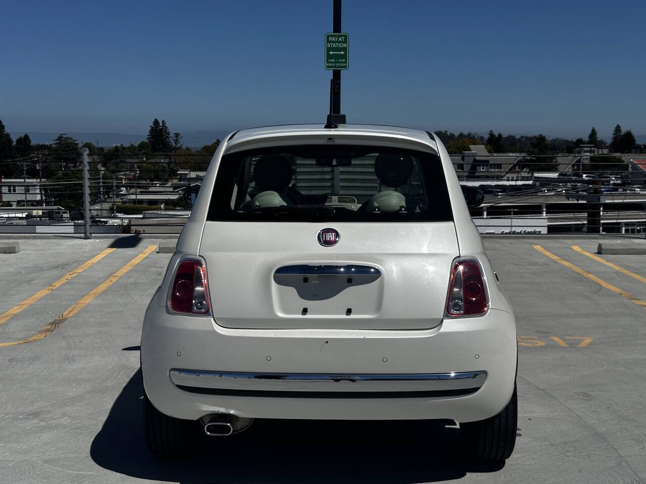 Used 2013 FIAT 500 Lounge w/ Luxury Leather Pkg FWD image 10