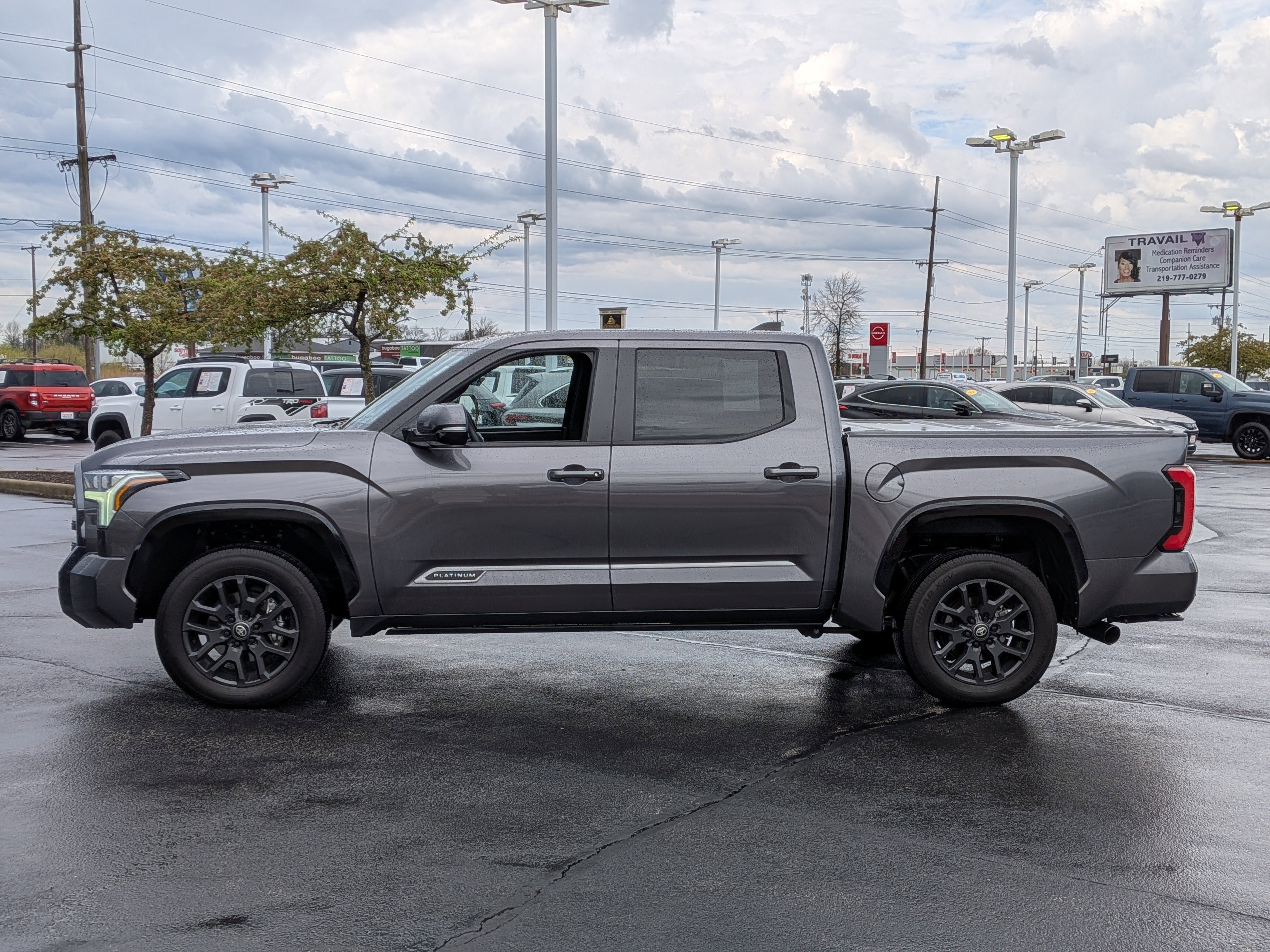 Used 2025 Toyota Tundra Platinum AWD/4WD image 5