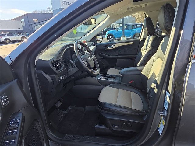 Used 2021 Ford Escape Titanium w/ Titanium Elite Package image 14