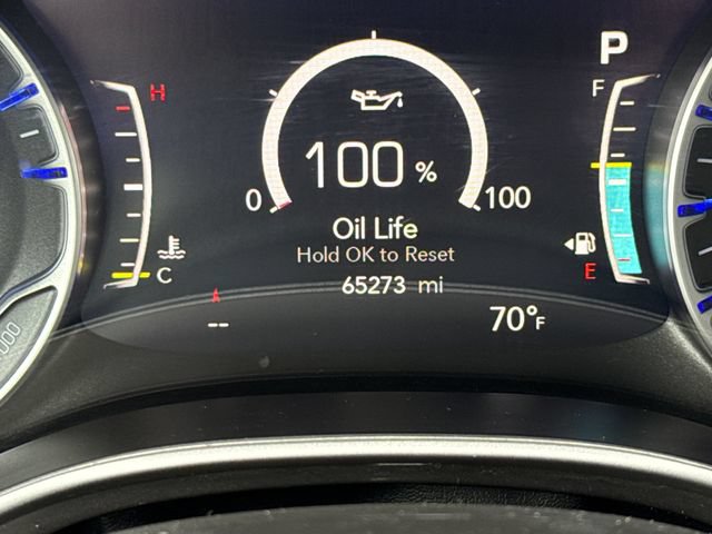 Used 2024 Chrysler Pacifica Touring-L FWD image 22