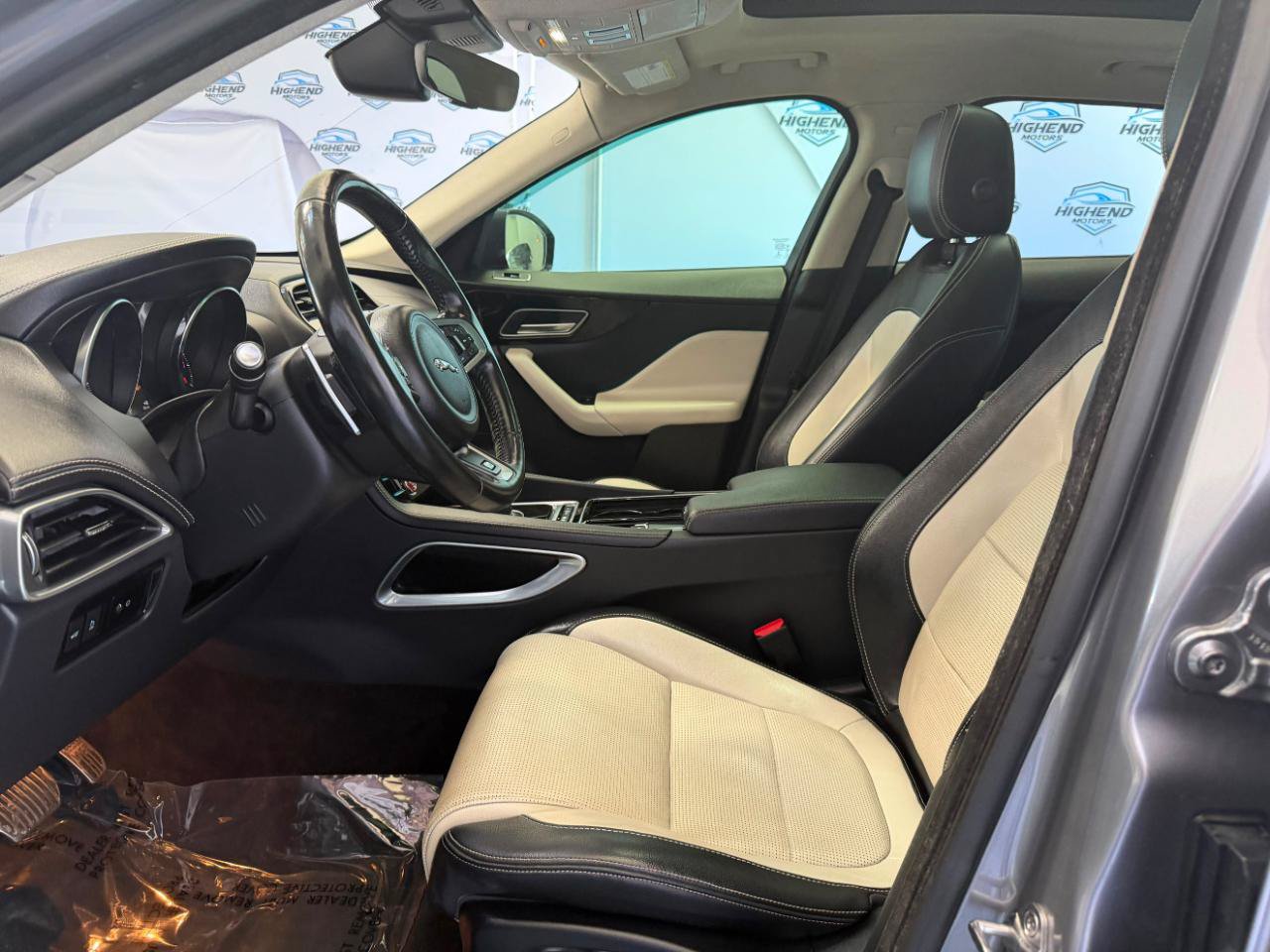 Used 2020 Jaguar F-PACE R-Sport AWD/4WD image 17