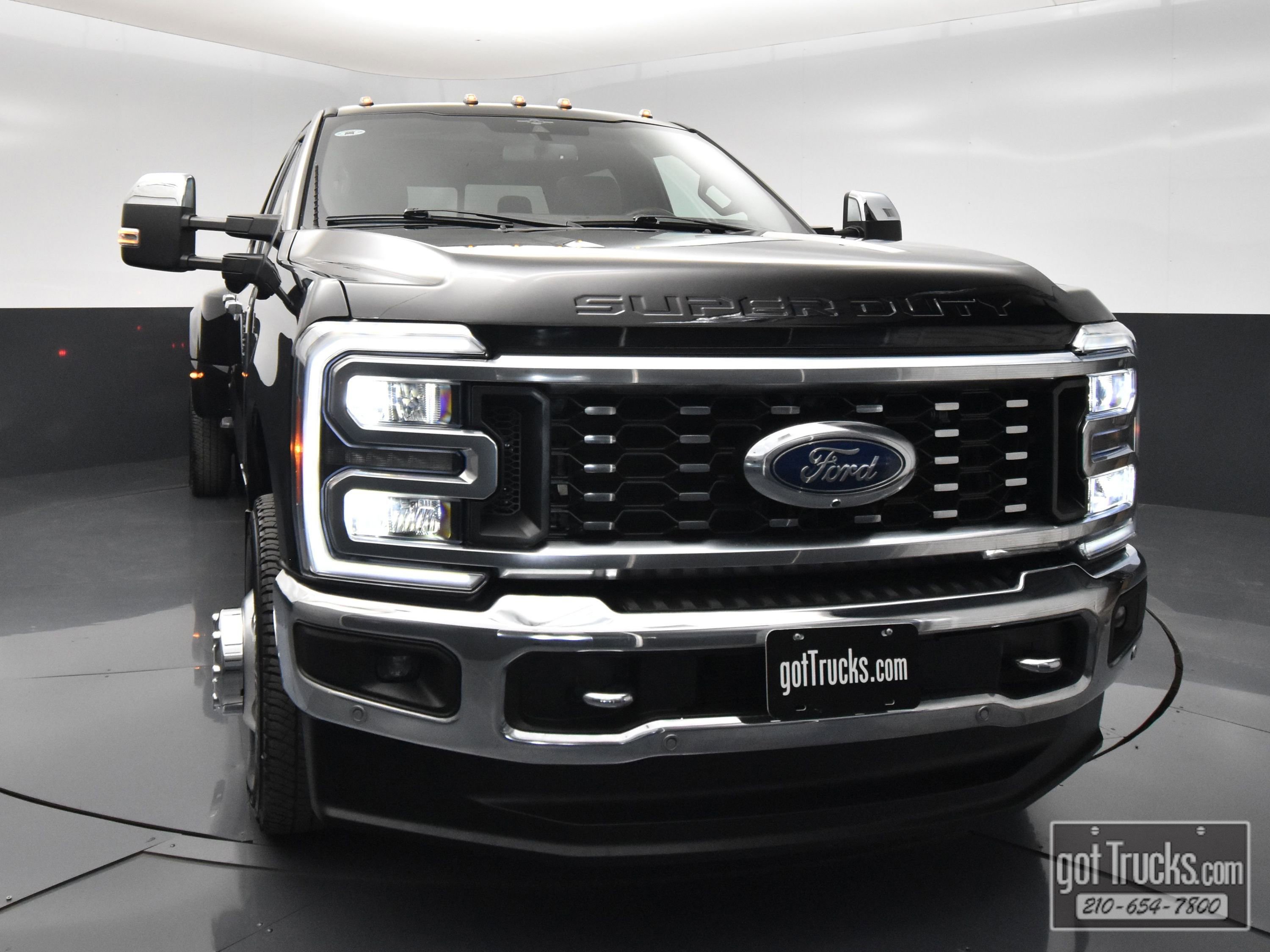 Used 2023 Ford F350 King Ranch w/ Chrome Package AWD/4WD image 54