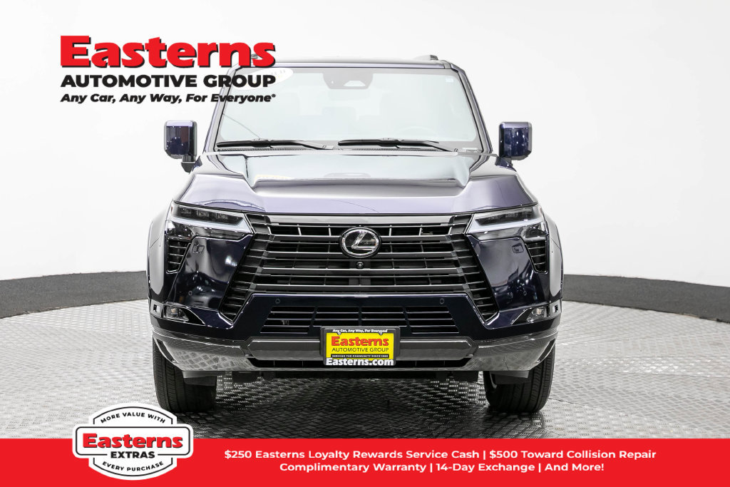 Used 2025 Lexus GX 550 w/ Accessory Package (2T) AWD/4WD image 3