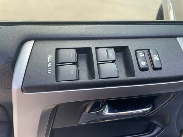 Used 2022 Toyota 4Runner SR5 Premium w/ Moonroof Package AWD/4WD image 15