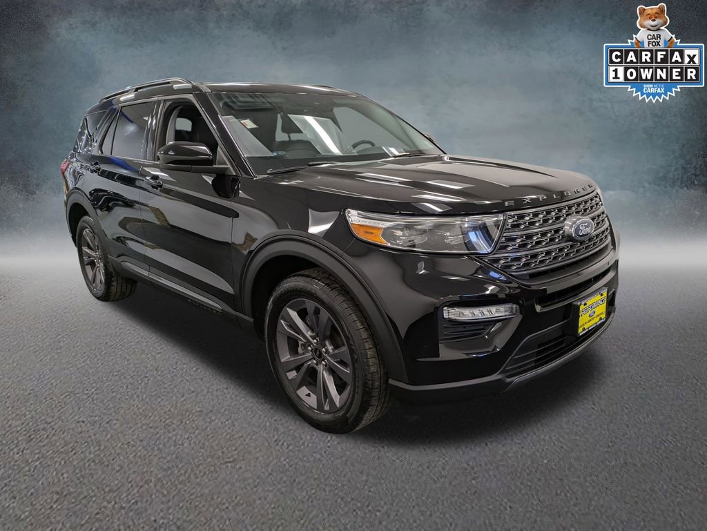 Used 2022 Ford Explorer XLT w/ Equipment Group 202A AWD/4WD image 3
