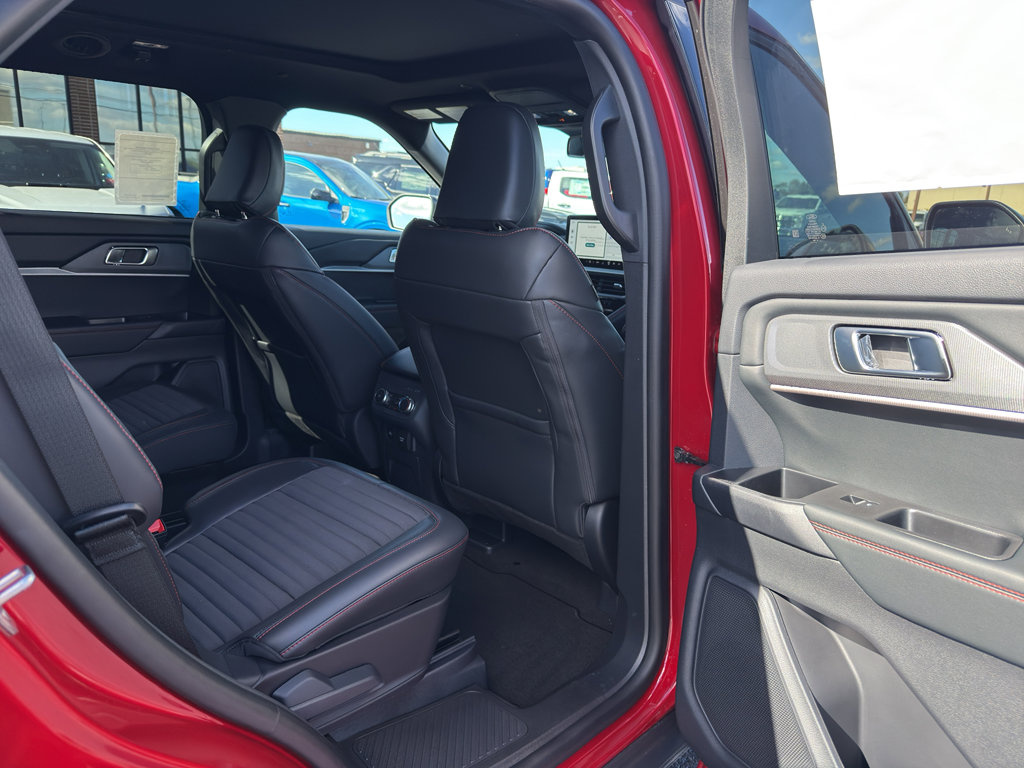 New 2025 Ford Explorer ST-Line w/ Premium Package image 31