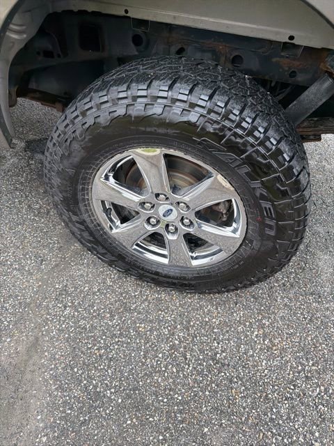 Used 2019 Ford F150 XLT w/ Equipment Group 302A Luxury AWD/4WD image 11
