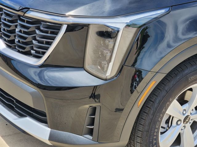 Certified 2026 Kia Sorento LX FWD image 9