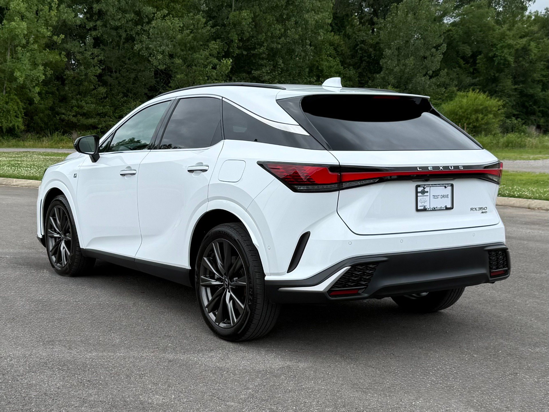 Used 2023 Lexus RX 350 F Sport w/ Cold Area Package AWD/4WD image 4