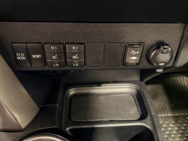 Used 2018 Toyota RAV4 Limited w/ All Weather Liner Package image 26