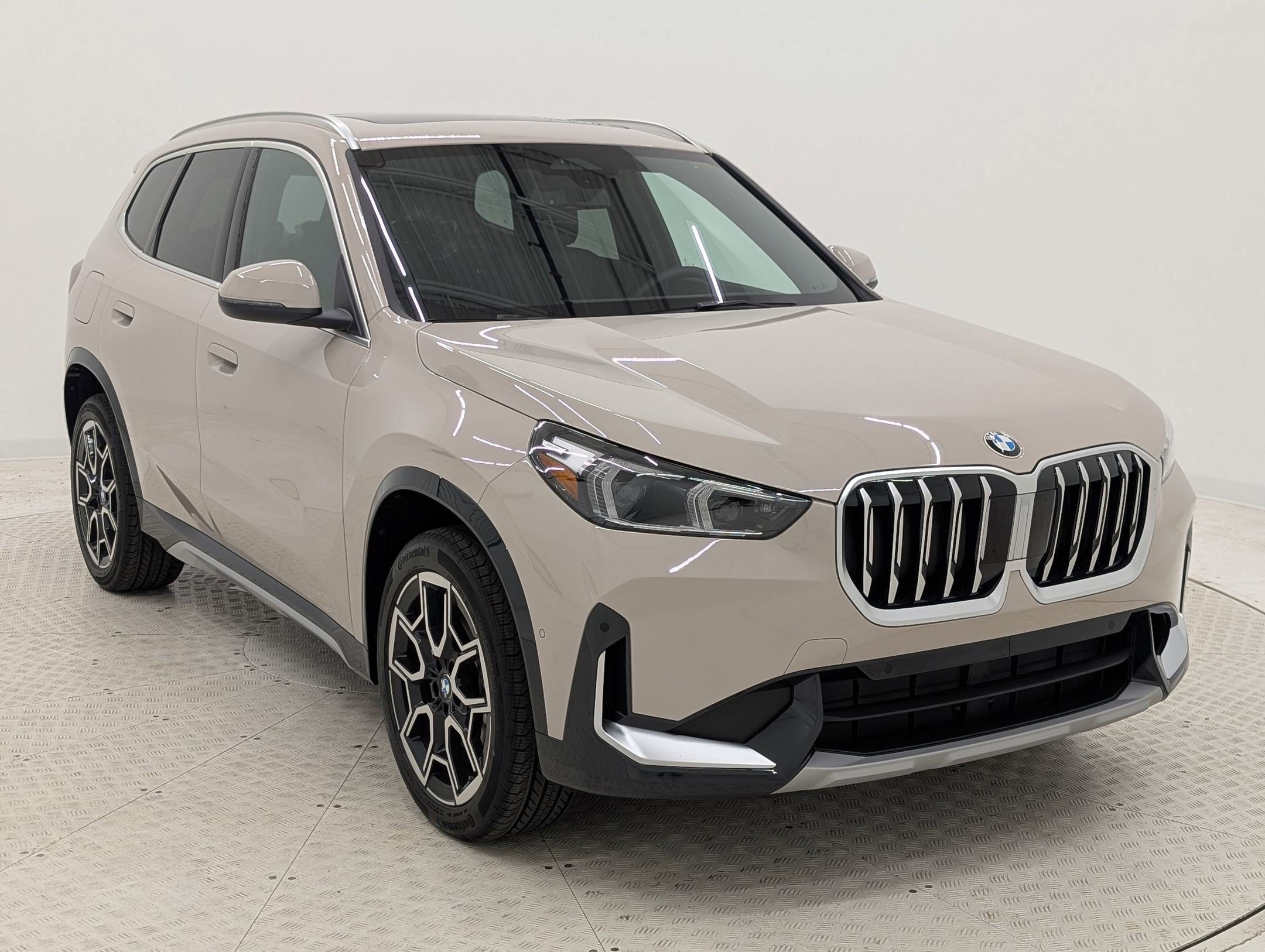 Used 2026 BMW X1 xDrive28i w/ Convenience Package AWD/4WD image 18