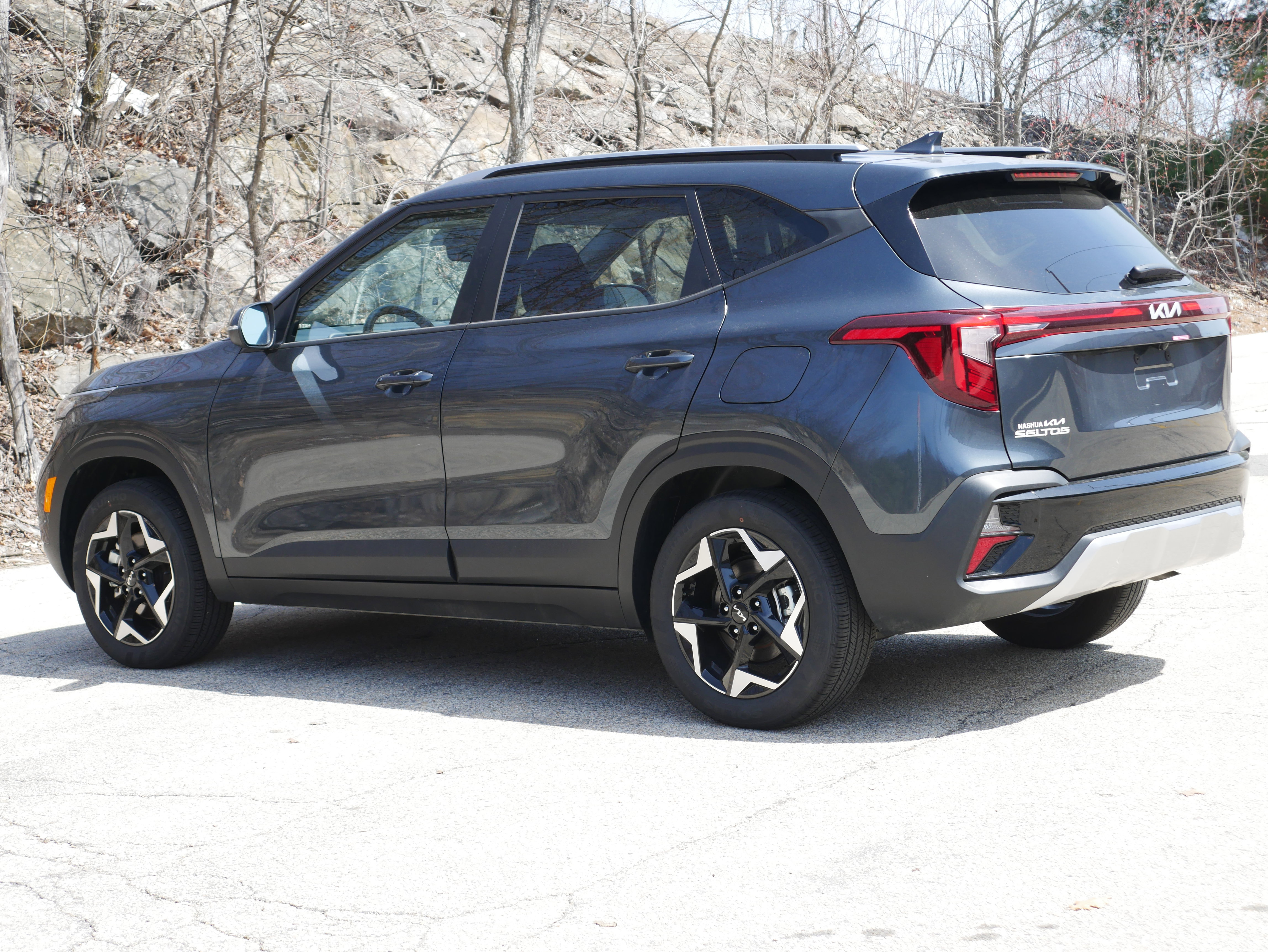 Certified 2025 Kia Seltos S AWD/4WD image 4