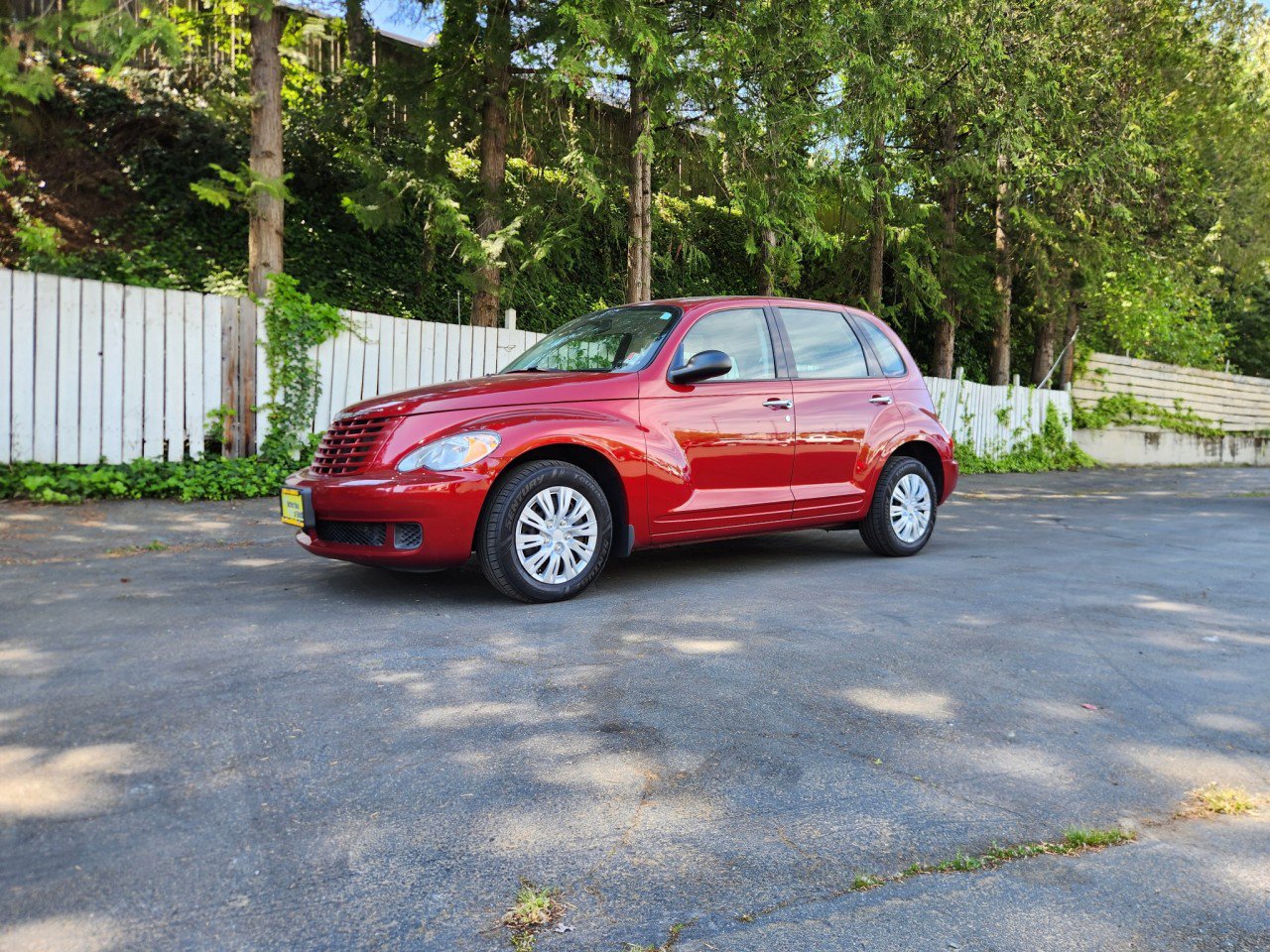 Used 2009 Chrysler PT Cruiser FWD image 16