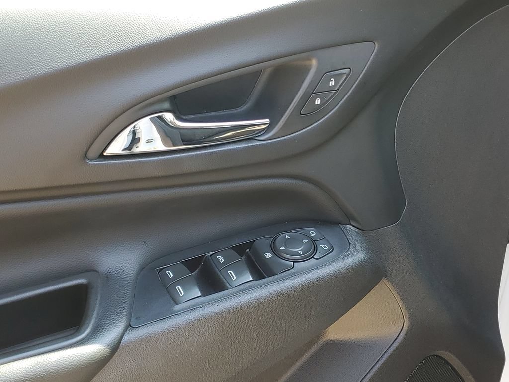 Used 2019 Chevrolet Equinox LT w/ Driver Convenience Package FWD image 6