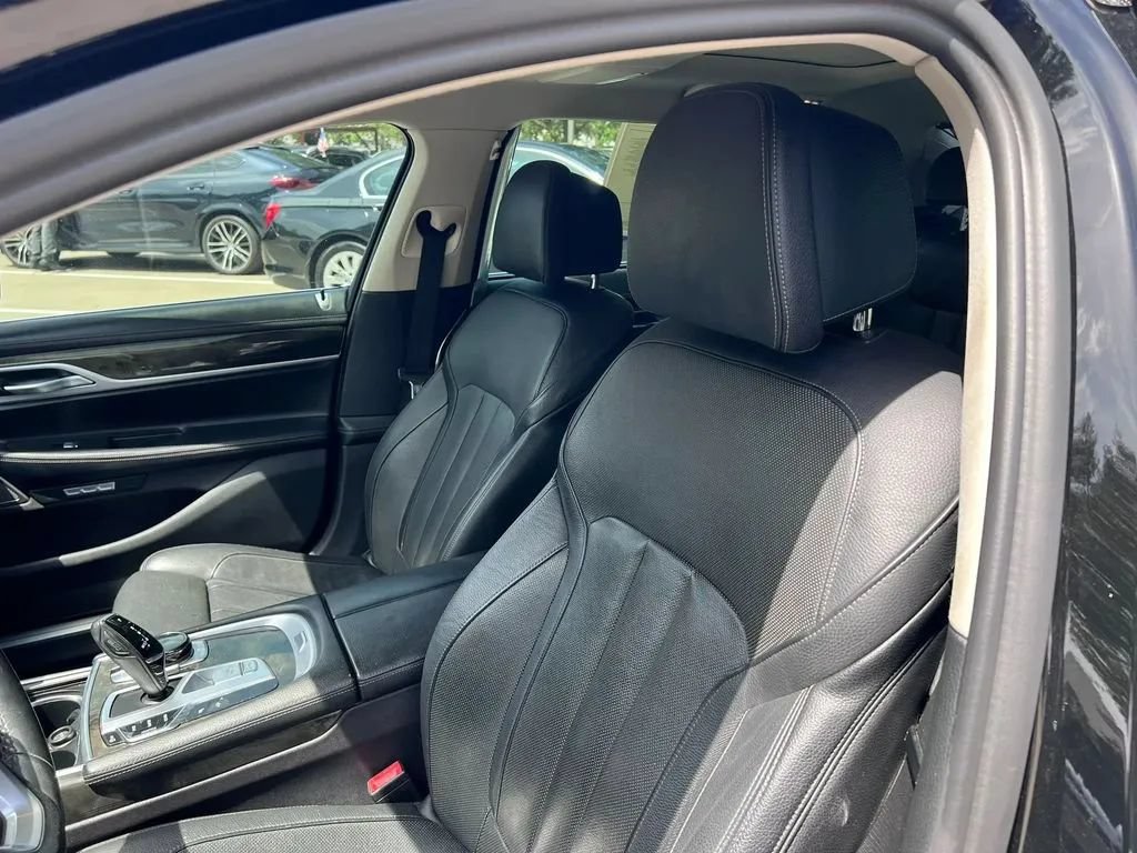 Used 2018 BMW 740i RWD image 20