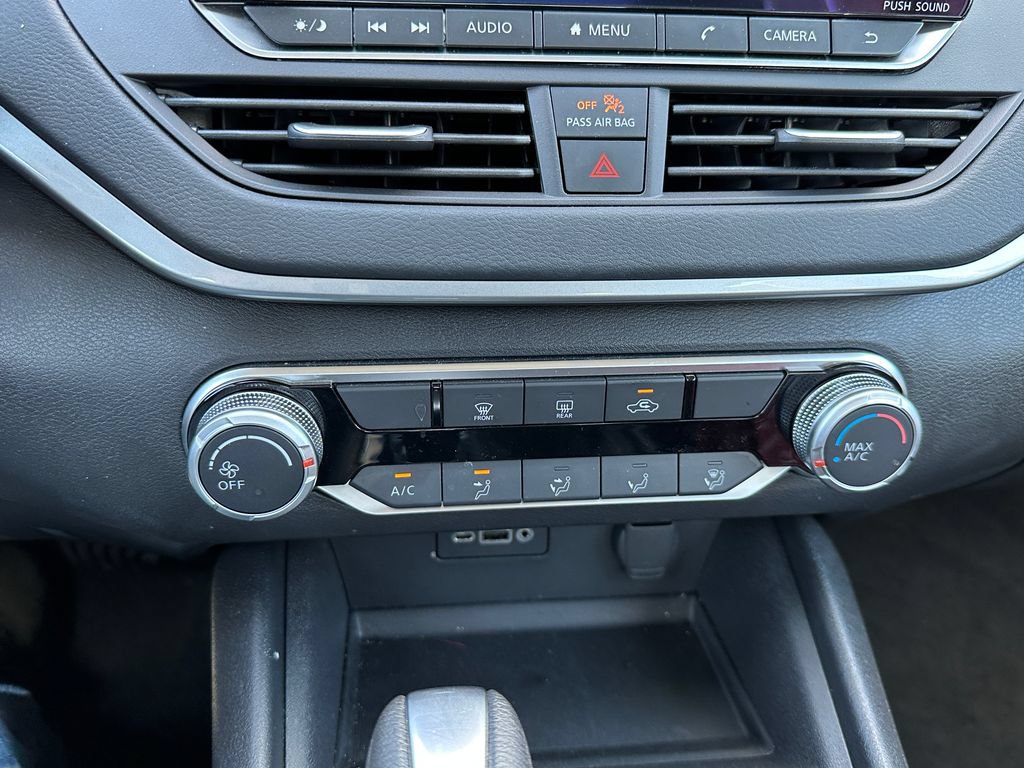 Used 2025 Nissan Altima 2.5 S FWD image 28
