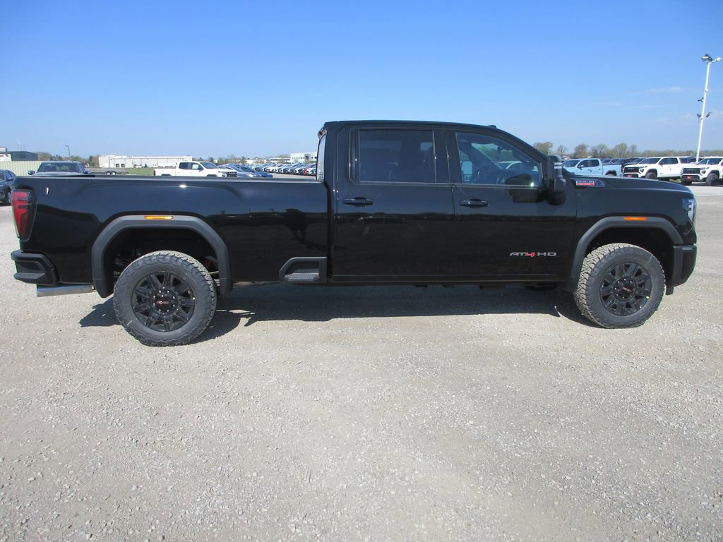New 2026 GMC Sierra 3500 AT4 AWD/4WD image 3