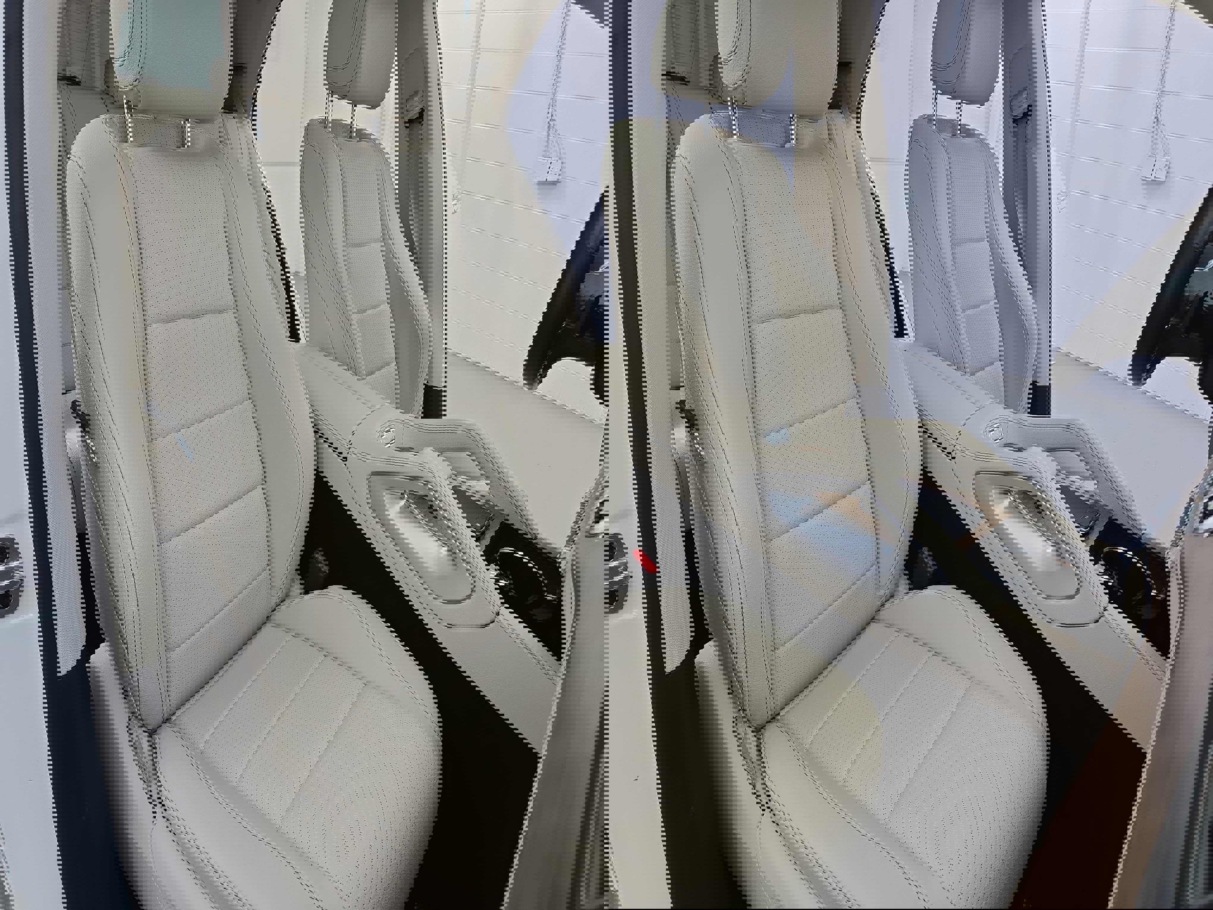 Certified 2022 Mercedes-Benz GLE 350 4MATIC w/ Premium Package image 10