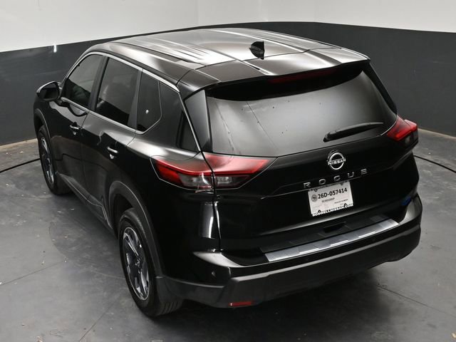 Certified 2025 Nissan Rogue SV FWD image 27