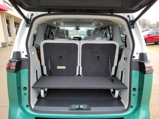 New 2025 Volkswagen ID. Buzz 1st Edition image 15