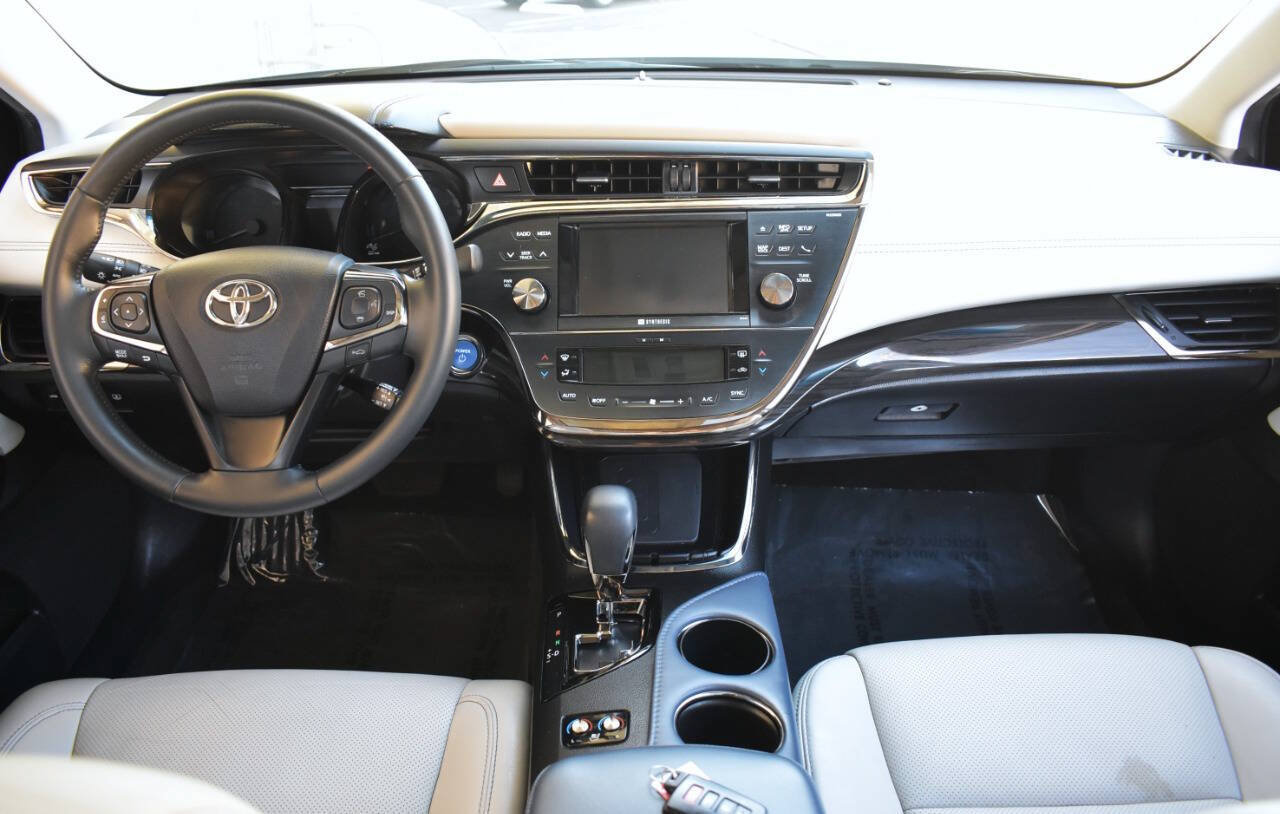 Used 2014 Toyota Avalon Limited w/ Technology Package FWD image 52