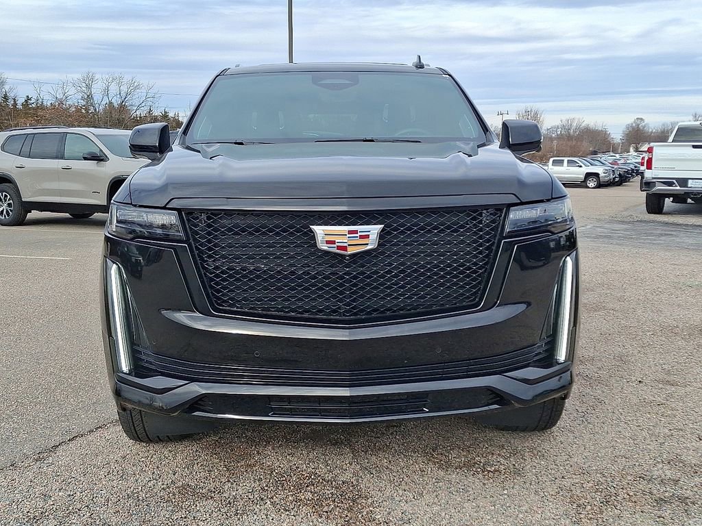 Used 2024 Cadillac Escalade Sport Platinum w/ Heavy-Duty Trailer Package image 2