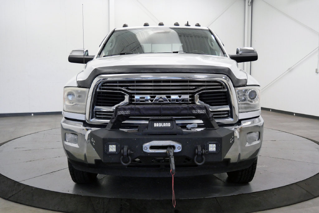 Used 2015 RAM 3500 Laramie Longhorn w/ Convenience Group AWD/4WD image 3