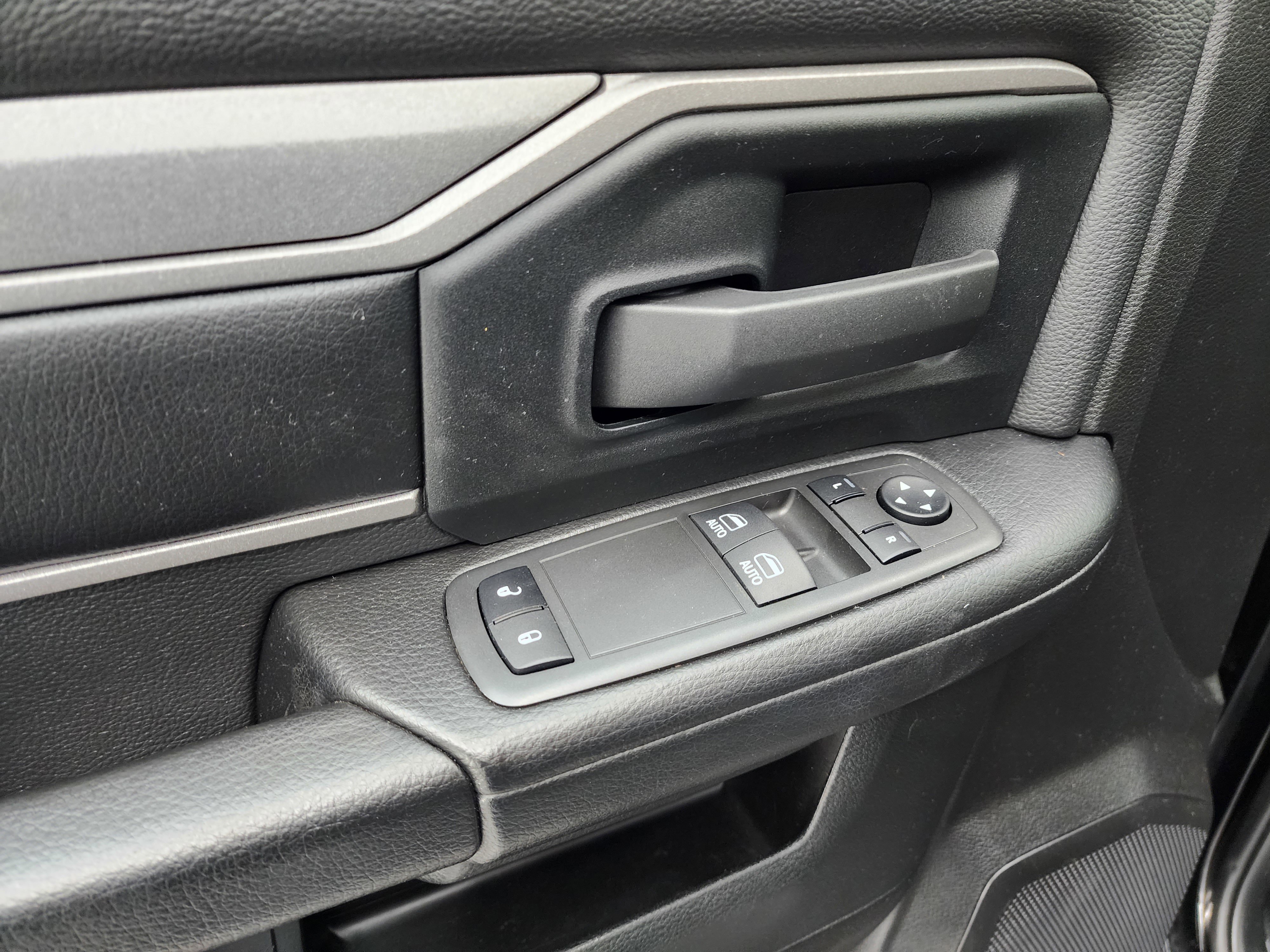 Used 2022 RAM 2500 Tradesman image 33