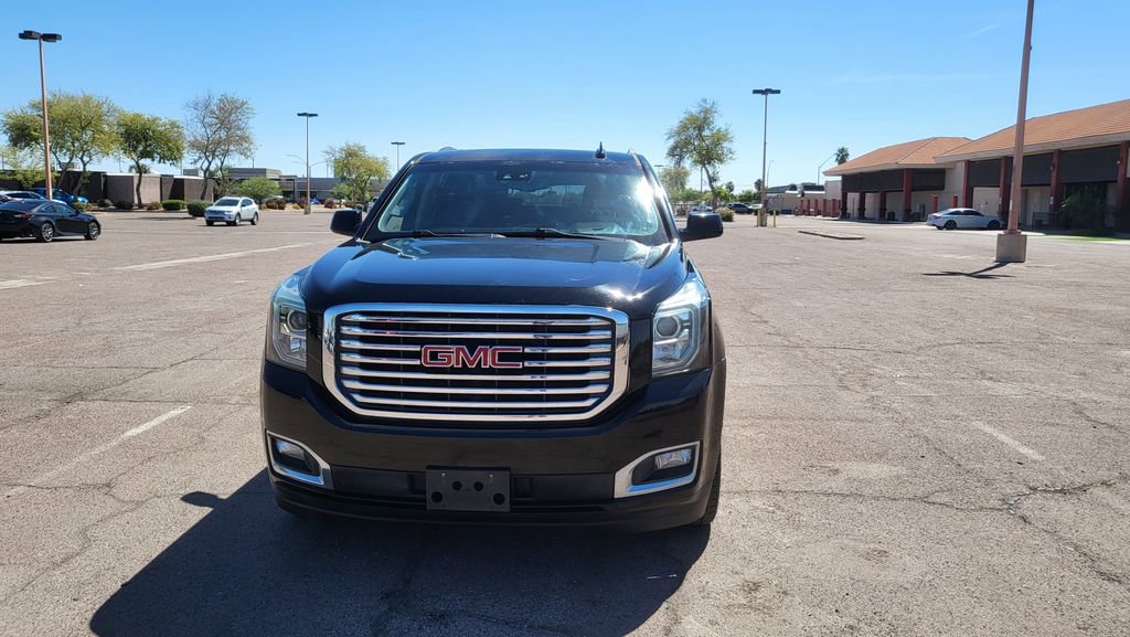 Used 2019 GMC Yukon XL SLT w/ Premium Edition image 3