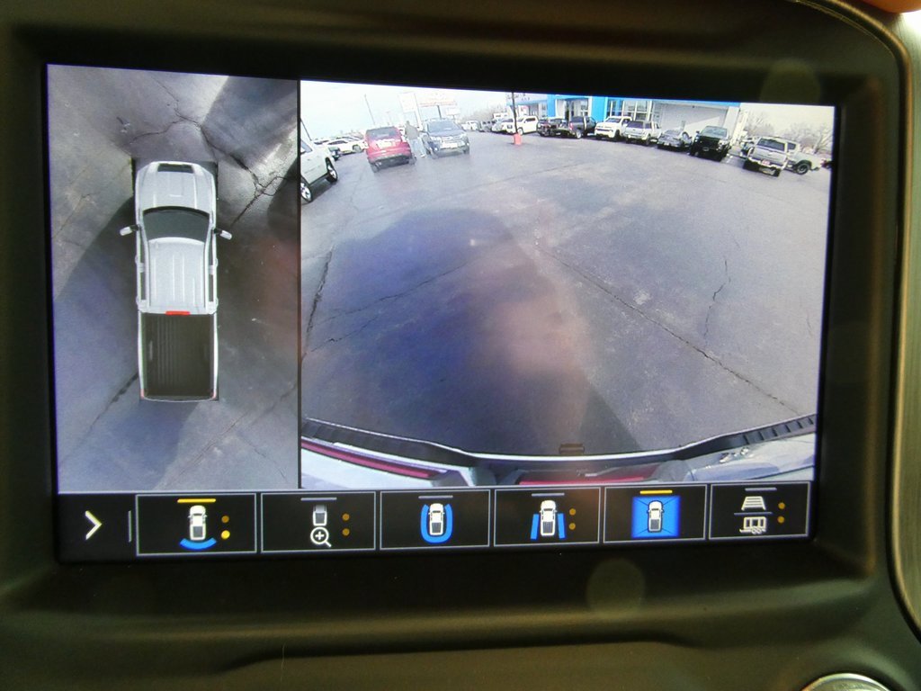 Used 2023 GMC Sierra 3500 Denali w/ Denali Ultimate Package image 31