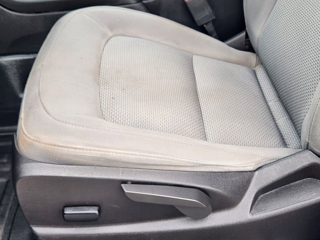 Used 2022 Chevrolet Colorado W/T image 24