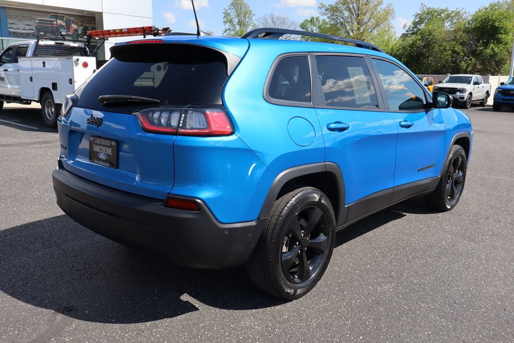 Used 2023 Jeep Cherokee Altitude Lux AWD/4WD image 3