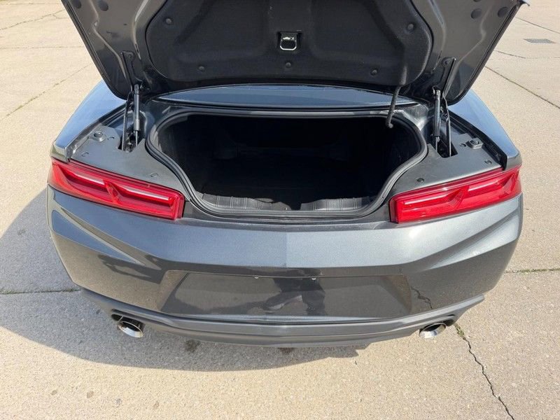 Used 2016 Chevrolet Camaro LT image 5